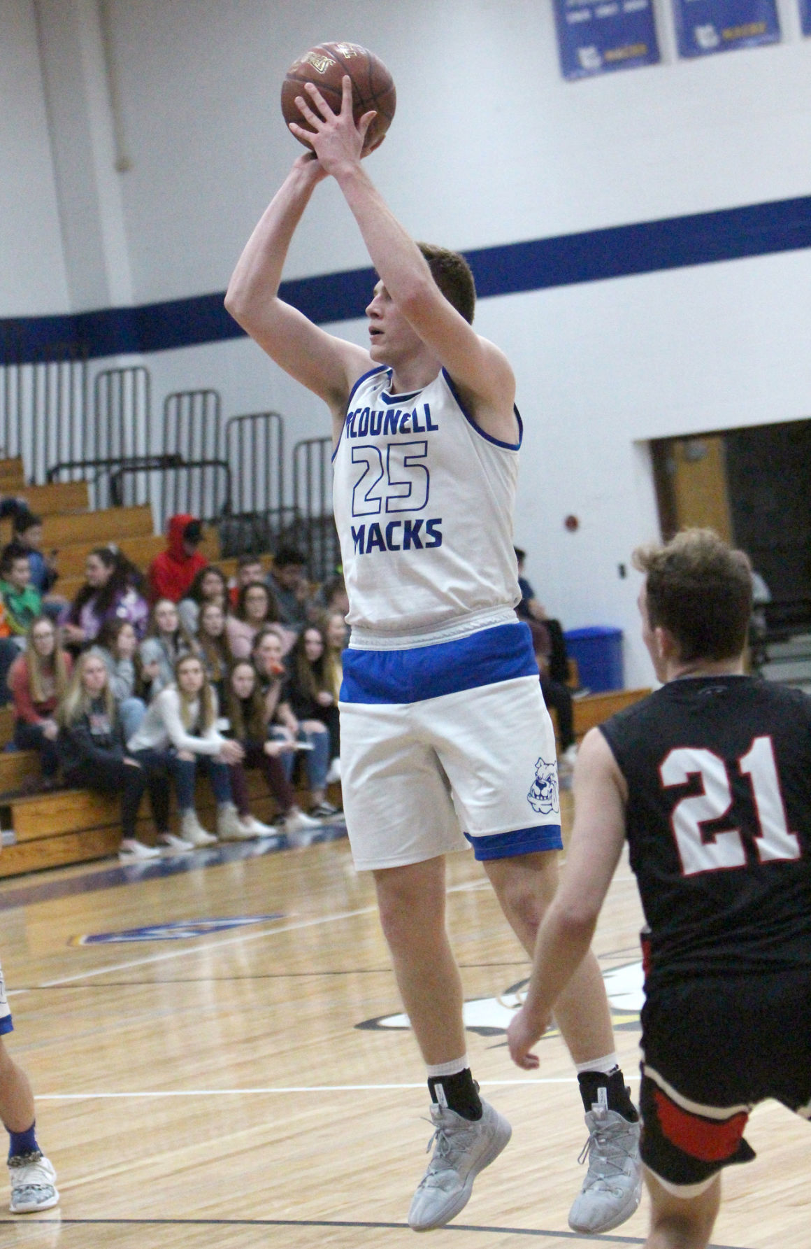 Alma Center Lincoln at McDonell boys basketball 1-18-20